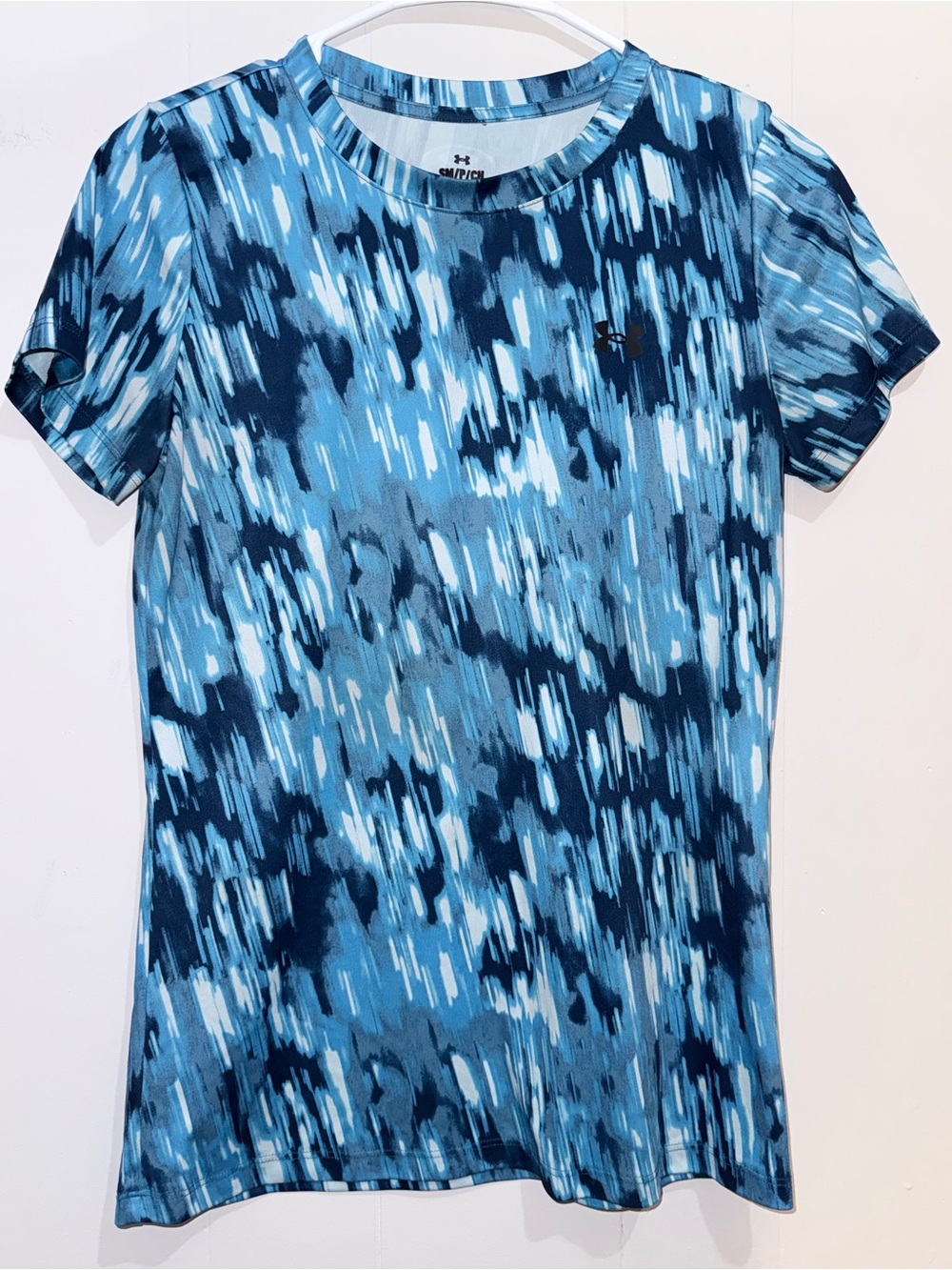 Under Armour Women's Loose Fit Performance Shirt - Size Small Blue Print